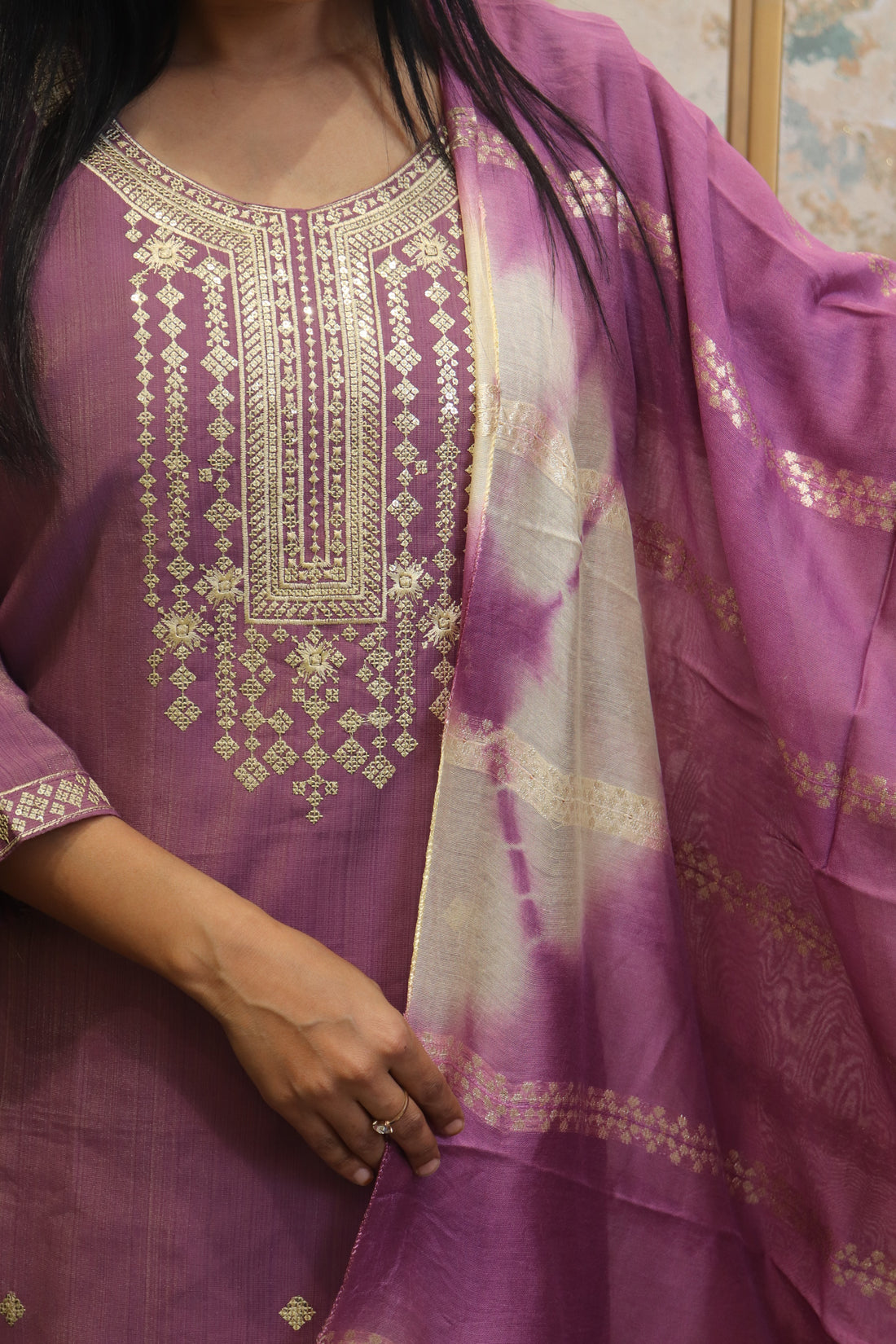 Mauve Kurta Set with Zari Embroidery